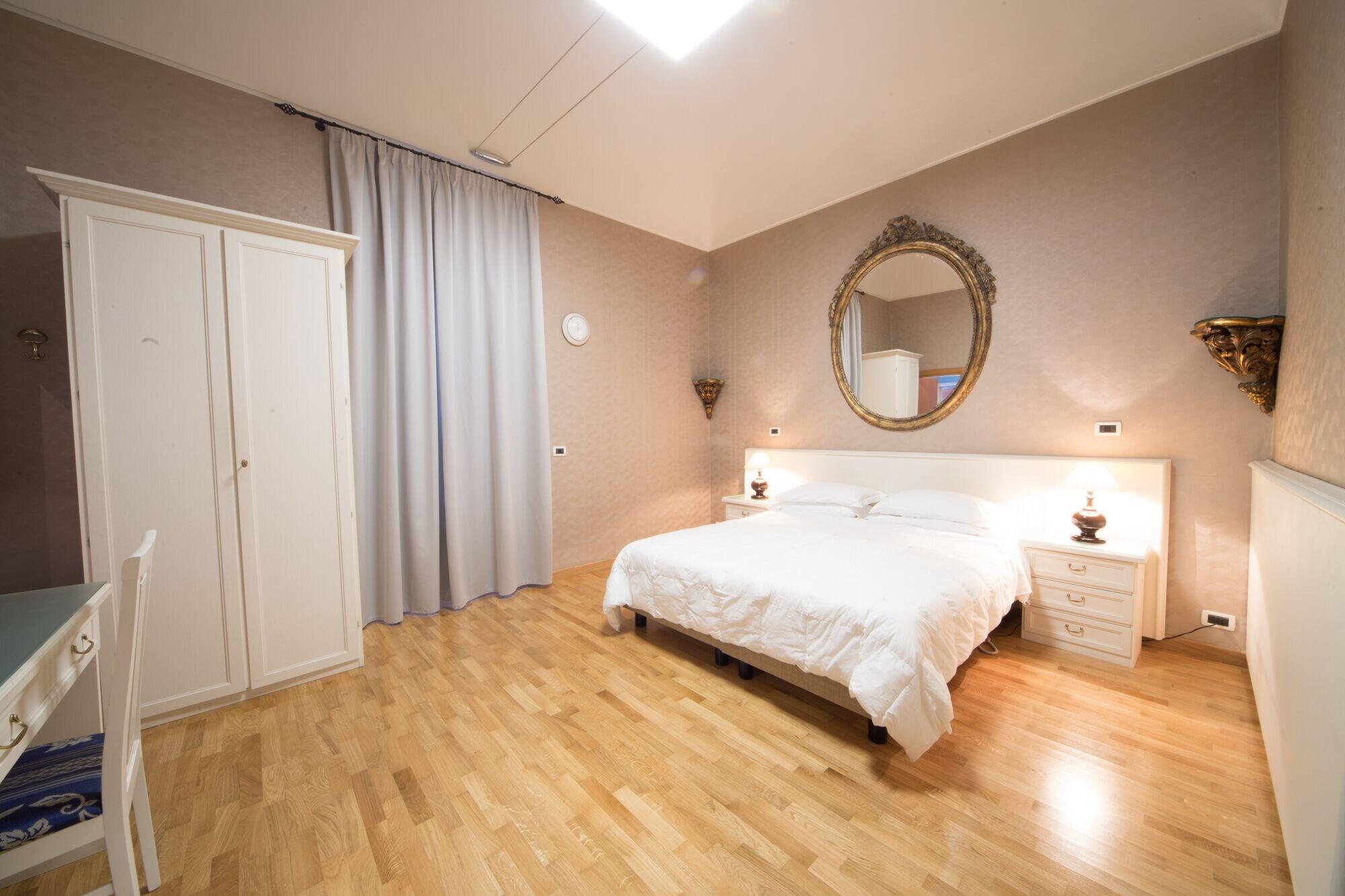 סנרמו Hotel Globo Suite-Correnti Hotels מראה חיצוני תמונה