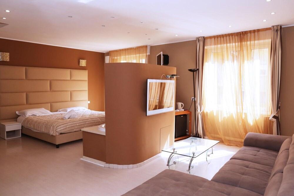 סנרמו Hotel Globo Suite-Correnti Hotels מראה חיצוני תמונה